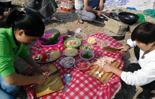 Outdoor Picnic Eating New Concept